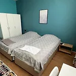 Oleander Rooms & Apartment