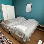 Oleander Rooms & Apartment